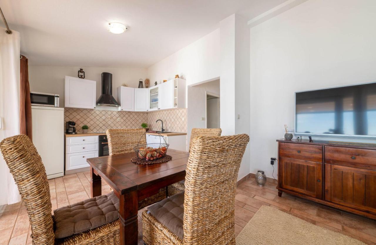 Apartment Busac Жаборич Екстер'єр фото