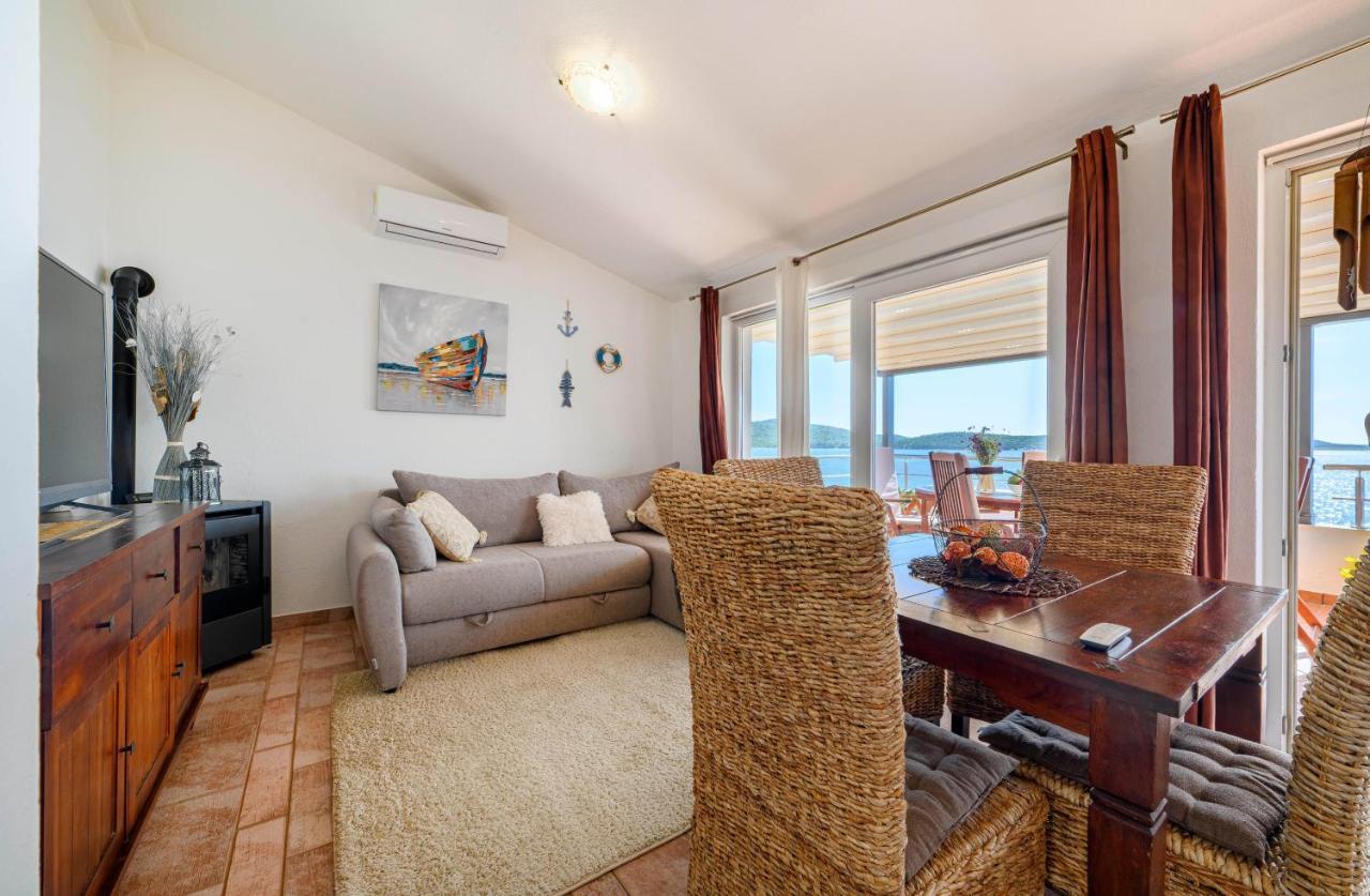 Apartment Busac Жаборич Екстер'єр фото